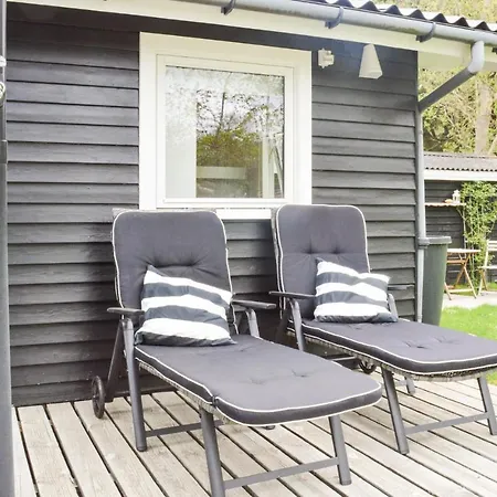 Two-bedroom Holiday In Semesterbostad *