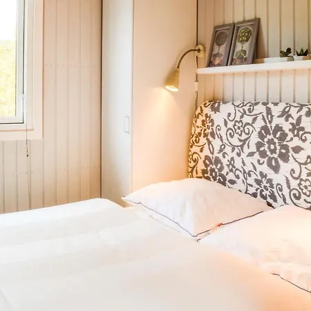 Semesterbostad Two-bedroom Holiday In *